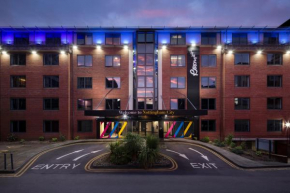 Отель Roomzzz Nottingham City  Ноттингем
